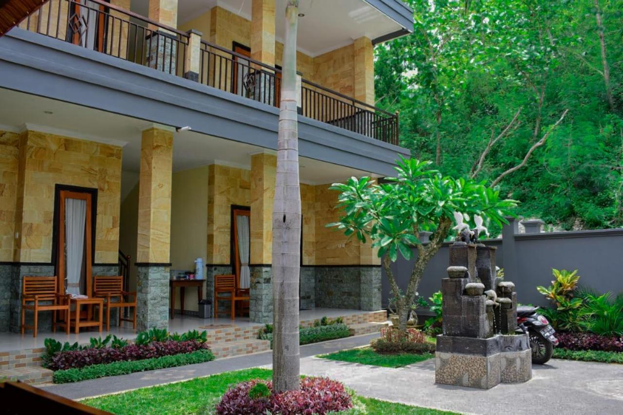 Yudis Homestay Toyapakeh Zewnętrze zdjęcie